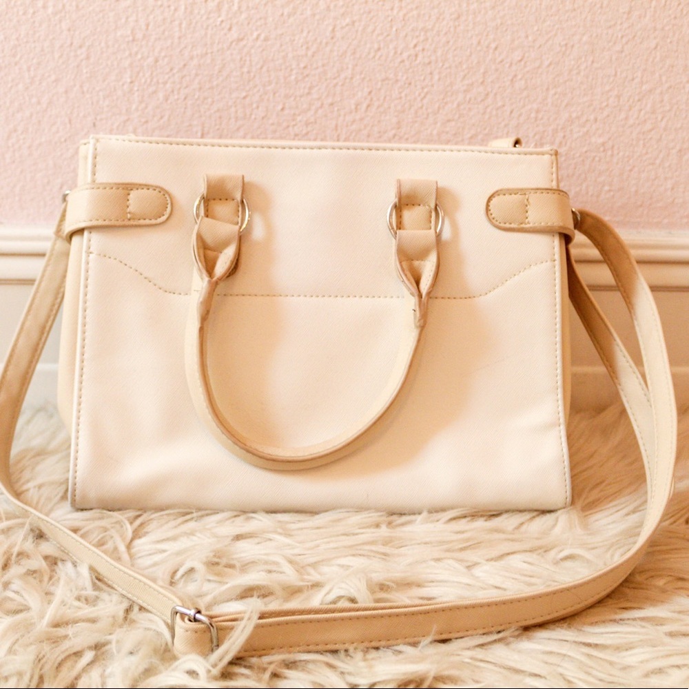 Cream Purse - Picture 3 of 8